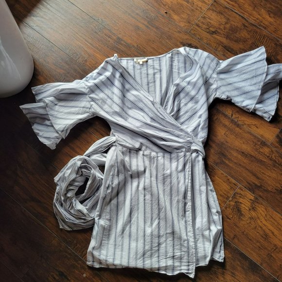 Wayf Womans White Blue Beach Beckett V-Neck Striped Wrap Dress Size Small - Picture 6 of 11